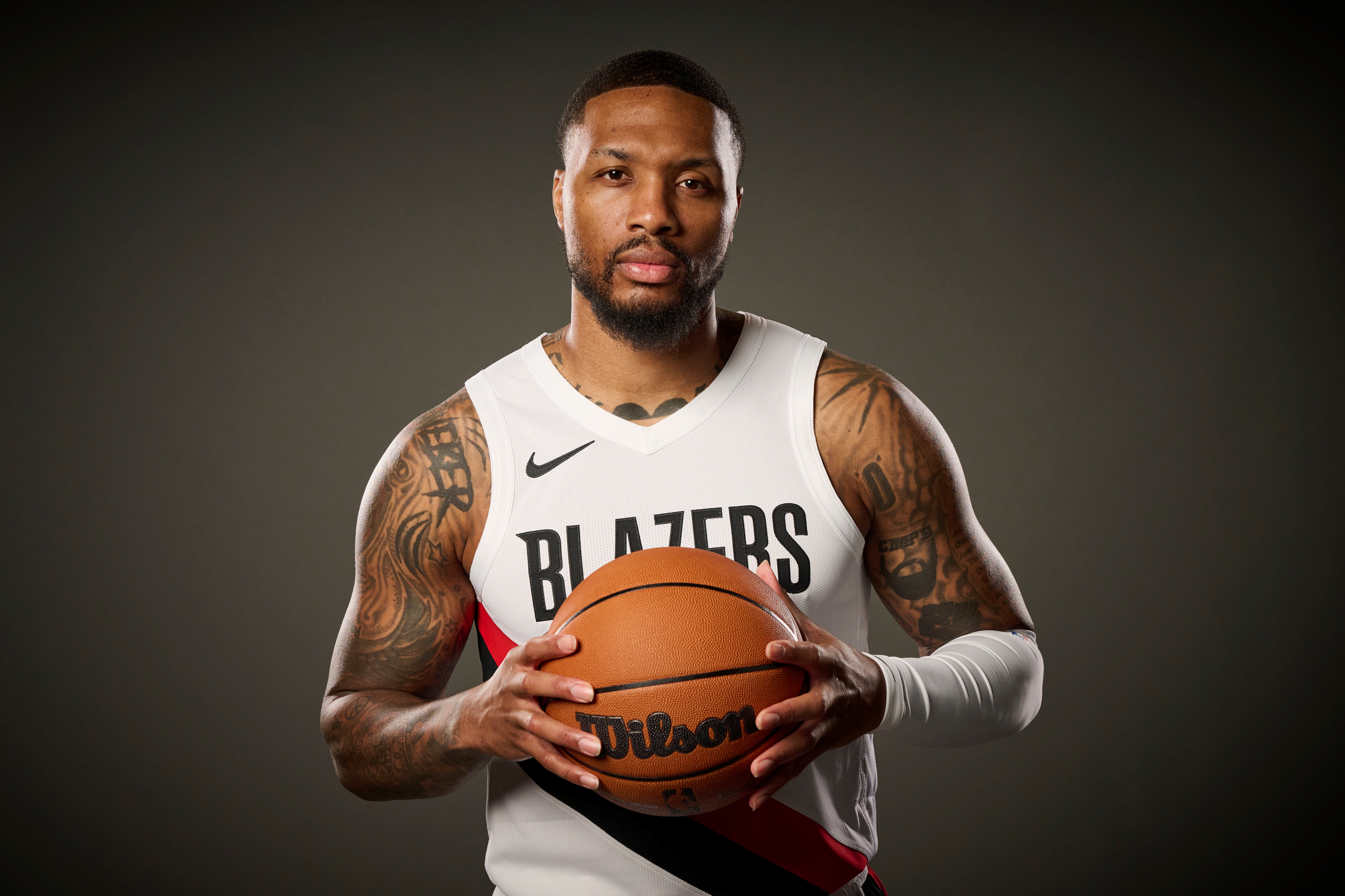 乐鱼登录入口-铁林：利拉德不应该入选75大 帕克4冠1FMVP都落选了