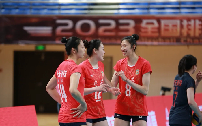 乐鱼-人才断层式领先！江苏女排锁定2029全运会冠军，33年仍压上海一头|吴梦洁|二传|联赛|上海队|副攻_新浪体育_新浪新闻