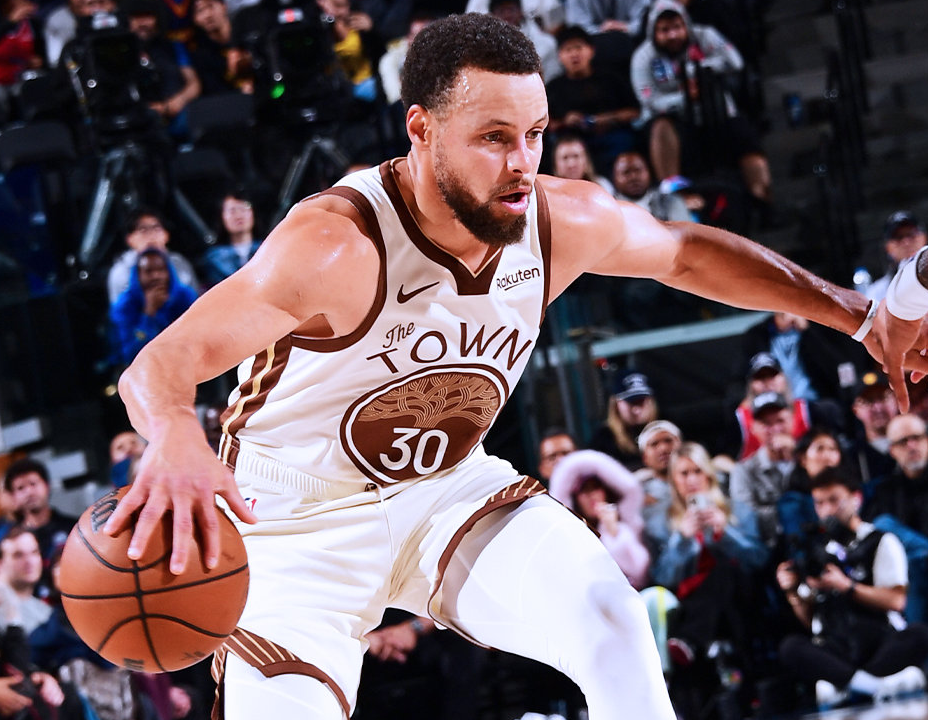 乐鱼app下载-库里空砍38分，勇士不敌独行侠！库明加也受伤，科尔固执己见